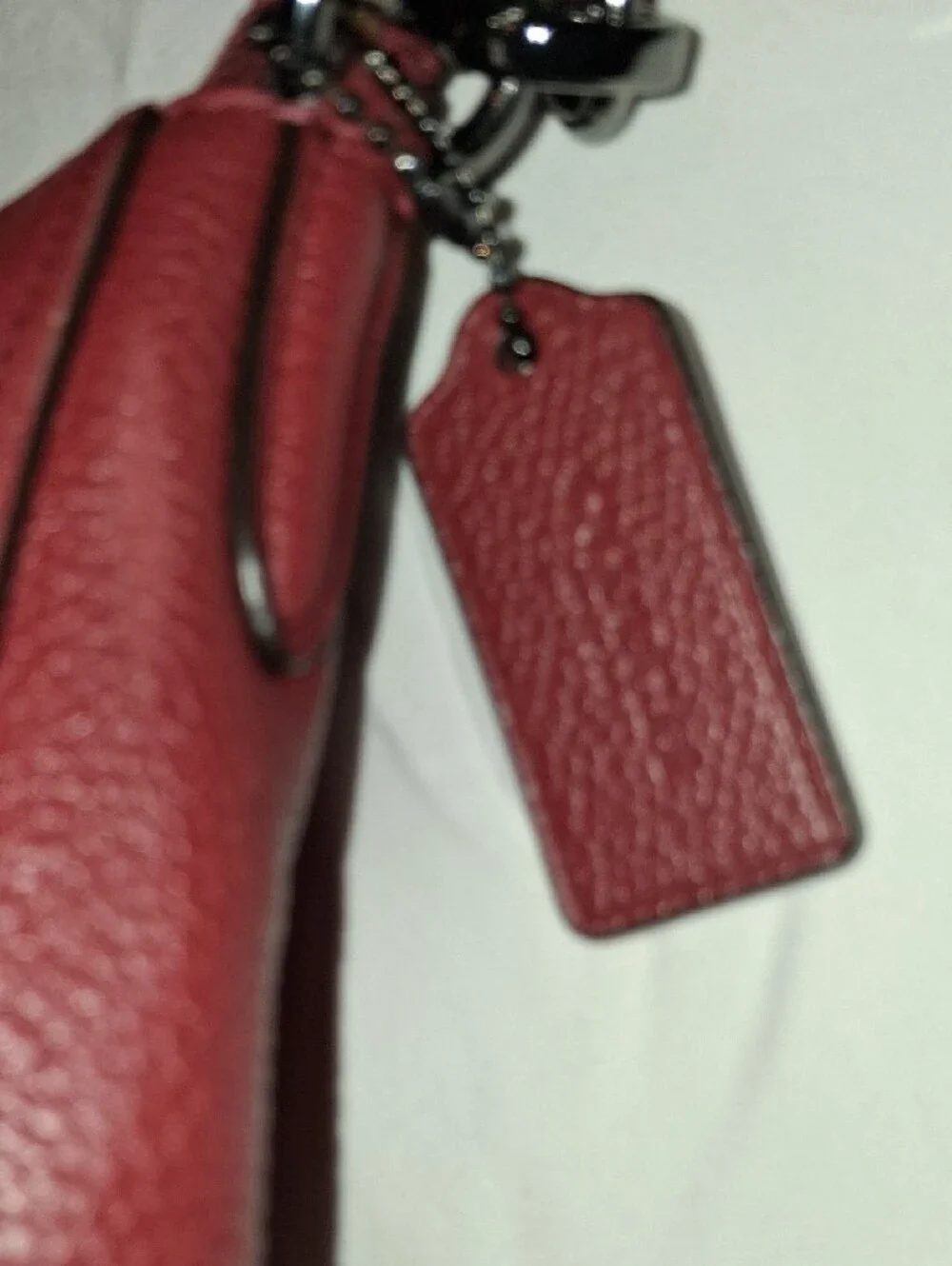 Coach Pebbled Leather Crossbody Shoulder Bag in Wine. sz 12wx8l